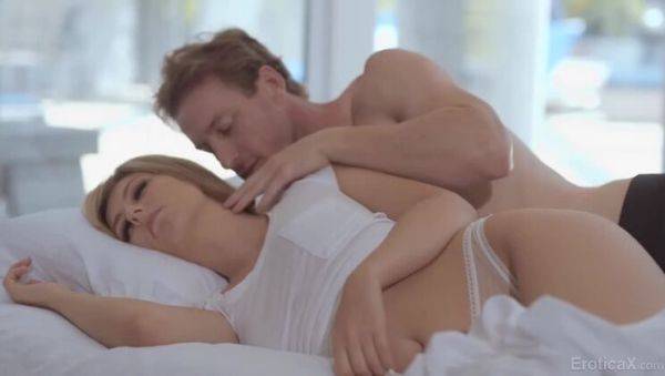 Daphne Dare & Ryan Mclane: Stay in Bed All Day - veryfreeporn.com on v0d.com