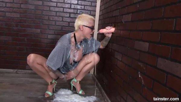 Mila Hones Her Slippery Sucking Talent - veryfreeporn.com on v0d.com