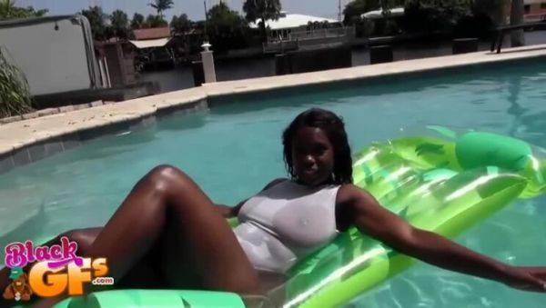 Lamar Clark & Big-Titted Brunette Ebony Wet Nips - veryfreeporn.com on v0d.com