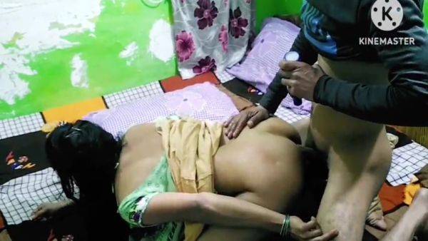 Very Hot Indian Sexy Housewife And Husband And Sex Enjoy Very Good Sexy Lady - desi-porntube.com - India on v0d.com