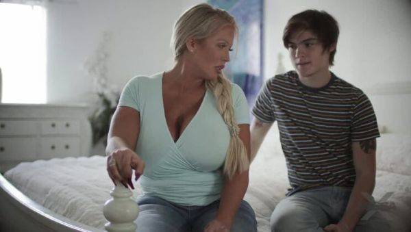 Boosting Mom's Spirits - Alura Jenson - porntry.com on v0d.com