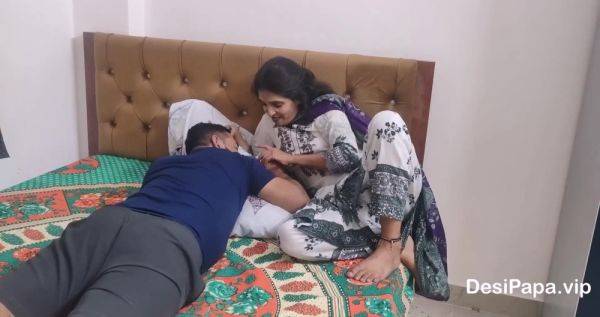 Married Desi Bhabhi Getting Horny Looking For Rough Hot Sex - hclips.com - India on v0d.com