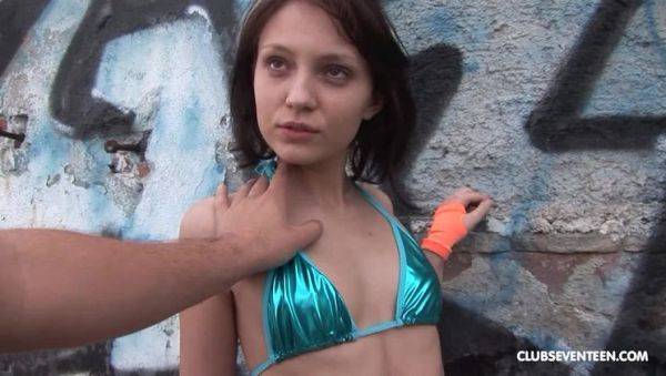 Teen slut fucked in public - porntry.com on v0d.com