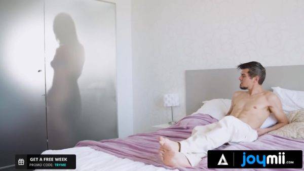 - Sexy Blonde In Lingerie Loses Her Virginity To Her Stepbrother During A Wee - videomanysex.com on v0d.com