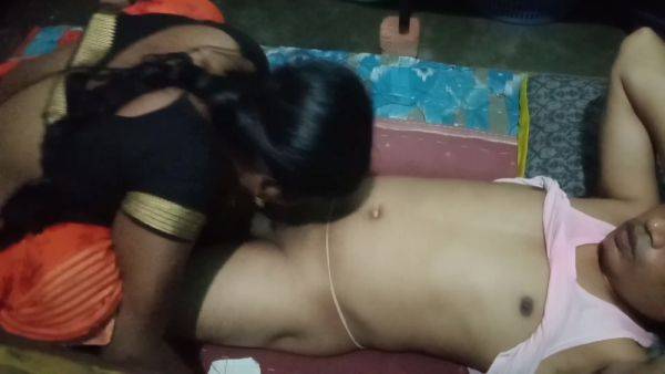 Desi Village Aunty Lover Ki Shath Chudai Kiya Night Me Indian Sex Video - desi-porntube.com - India on v0d.com