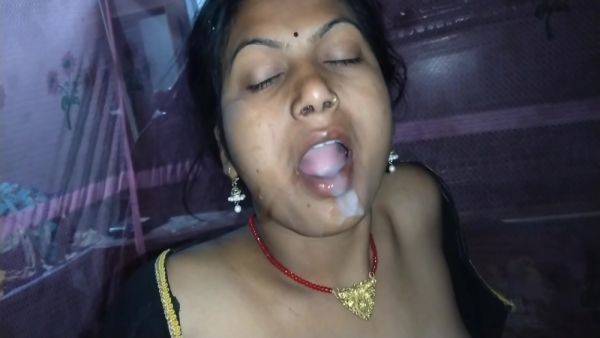 Desi Bhabhi Eating Cum In Mouth - desi-porntube.com - India on v0d.com