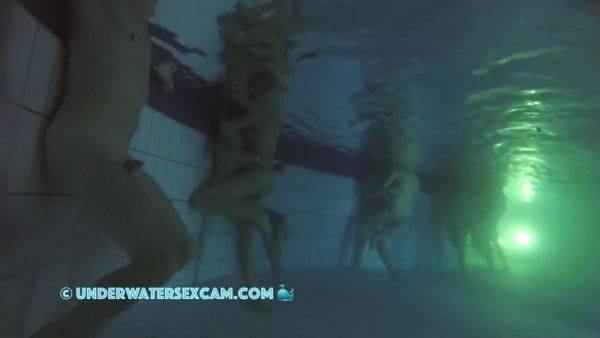 Between All The Horny People This Couple Has Real Sex Underwater In The Public Pool - hclips.com on v0d.com
