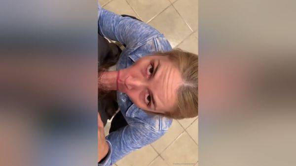 Gf Wants To Fuck In The Kitchen - hclips.com on v0d.com