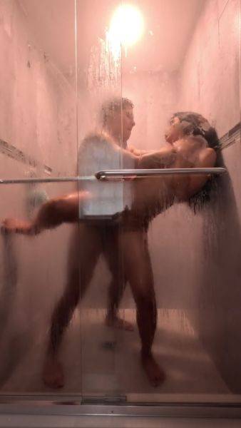 My Stepsister And I End Up Fucking Every Time We Bath Together - upornia.com on v0d.com