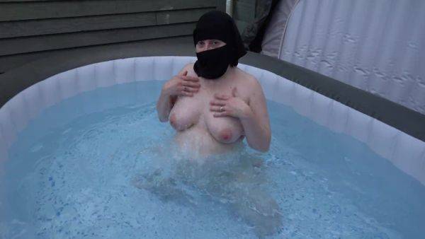 In Niqab Getting Wet In The Hot Tub Showing Off Pussy Bum And Breasts - upornia.com - Britain on v0d.com