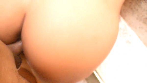 Beautiful Big Ass Latina Gets Fucked At The Stairs - hotmovs.com on v0d.com
