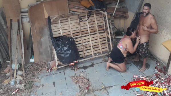 Gordinha Gostosa Deu O Cu Para O Cunhado Na Casa Abandonada... 6 Min - upornia.com on v0d.com