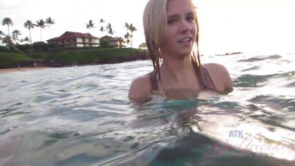 Virtual Vacation In Hawaii With Rachel James Part 1 - hotmovs.com - Usa on v0d.com