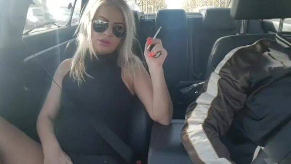 Teen 18+ Fuck The Driver In The Car On A Public Street (+18) - videomanysex.com on v0d.com