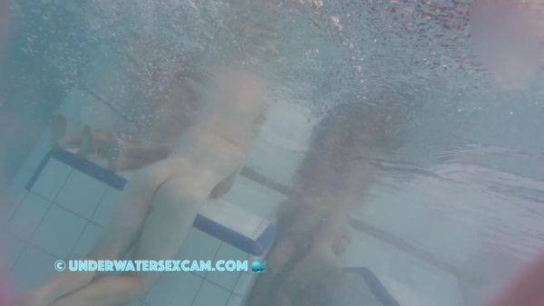 This Young Couple Plays Together Underwater In Front Of Many People - hclips.com on v0d.com