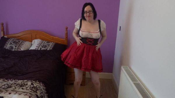 Brunette Wife In Sexy Wench Uniform And High Heels Dancing Striptease - upornia.com on v0d.com