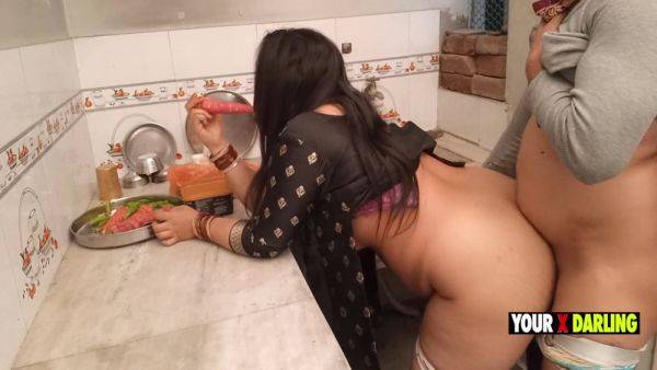 Punjabi Stepmom Fucking In The Kitchen When She Make Dinner For Stepson - videohdzog.com on v0d.com