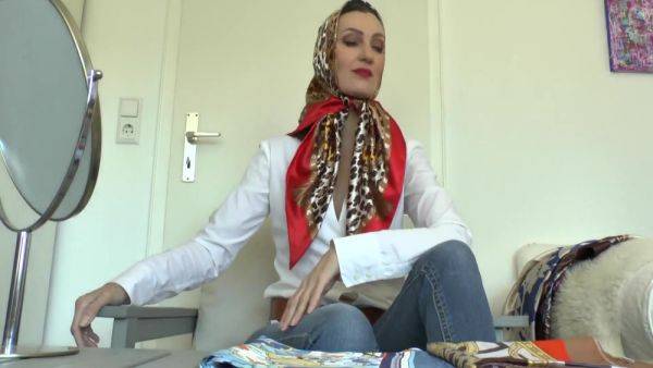 5 New Satin Headscarves For A Casual Outfit - hclips.com - Germany on v0d.com