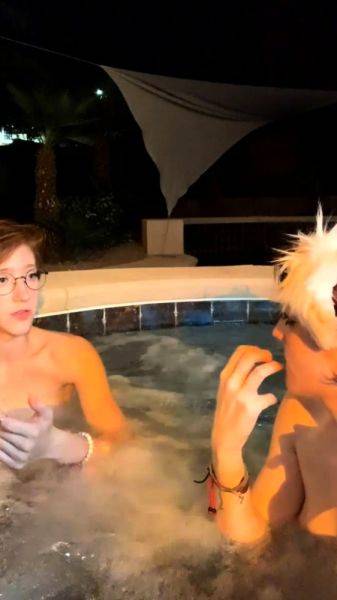 College lesbian teen amateurs give oral outdoors - drtuber.com on v0d.com