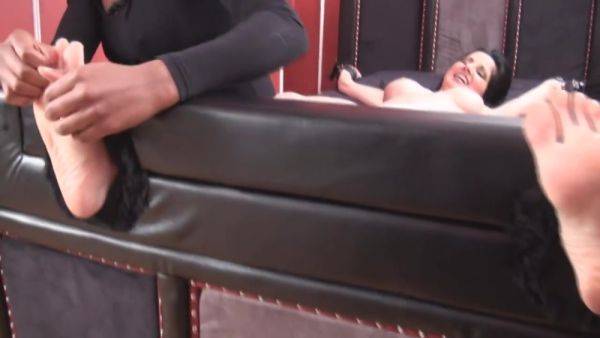 Hannah Bondage Bed - Taworship - hotmovs.com on v0d.com