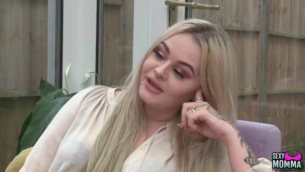 Licks Stepmom Pias Twat! With Lana Rose - hotmovs.com on v0d.com