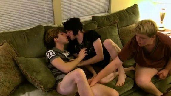Cute emo boys twinks and galleries de gays xxx Aron, Kyle - drtuber.com on v0d.com