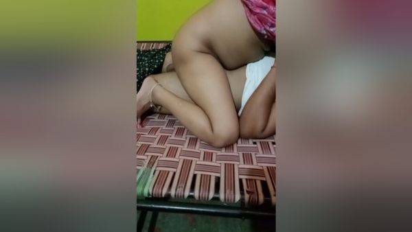 Very Hot Indian Beautiful Bhabhi - desi-porntube.com - India on v0d.com