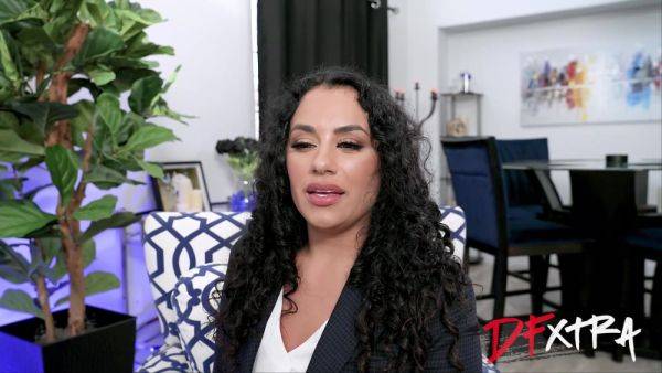 Latina Widow Has Pussy Serviced - upornia.com on v0d.com