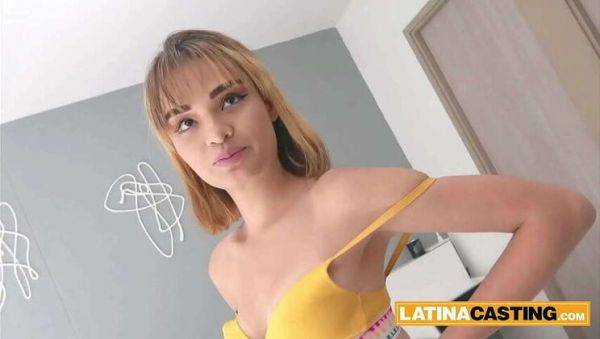 Slim Inexperienced 18-Year-Old Colombian Sweetheart Experiences Fake Model Audition - veryfreeporn.com - Colombia on v0d.com