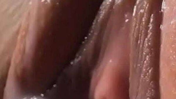 Camera Perspective: The Dick's Point of View. Ejaculated a Large Cumshot Inside Her Shaved Pussy - veryfreeporn.com on v0d.com