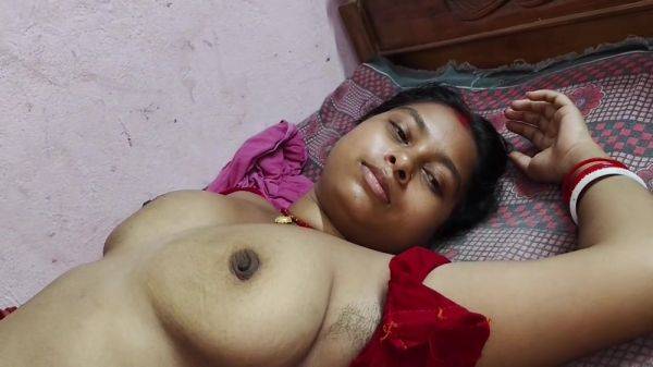 Meri Pati Ne Unki Bhabi Saath Sex Kiye - desi-porntube.com on v0d.com