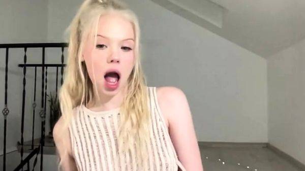 Blonde teen Sierras first erotic masturbation video - drtuber.com on v0d.com