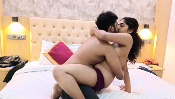 Indian College Girlfriend Hot Fucking Sex Scandal - drtuber.com - India on v0d.com