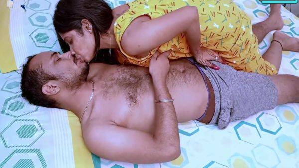 Hot Indian Couple Having Romantic Sex In Morning 12 Min - desi-porntube.com - India on v0d.com