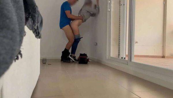 Electrician Fixes Plug, Receives Unexpected Blowjob from Housewife Lois - porntry.com on v0d.com