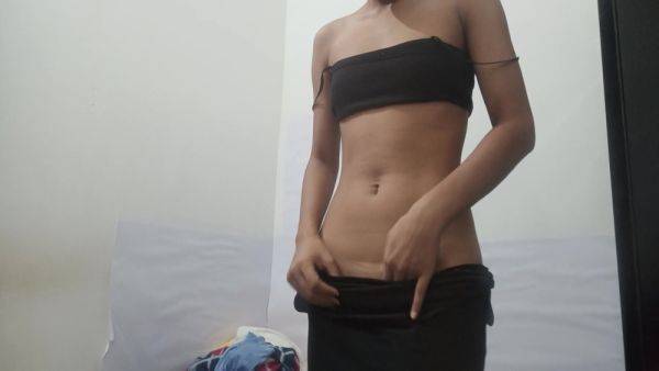 Masturbating Indian Girl Hot - desi-porntube.com - India on v0d.com