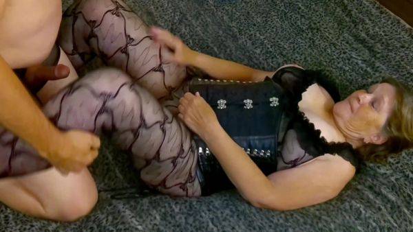 Granny Gives A Great Stepfathers Day Pegging & Cum - Peggy Sue - upornia.com on v0d.com