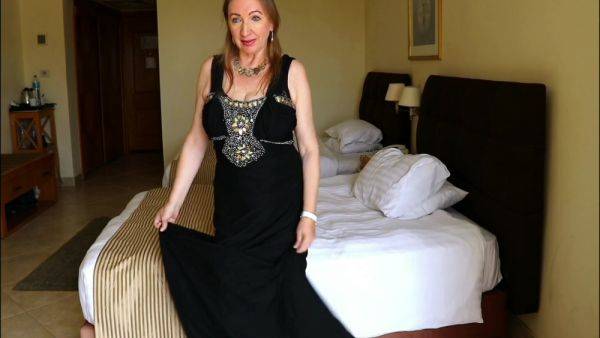 Elegant Intrigue: Busty Gilf Mariaolds Black Dress And Stockings Mystery - hclips.com on v0d.com