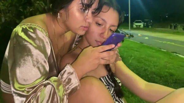 Liseth Iris And Lizeth Elianny - Salgo A Buscar A Alguien Para Fol R Porque Estoy Cachonda Y Follo Con La Hermanastra Pequena De Mi Amiga 5 Min - desi-porntube.com - India on v0d.com