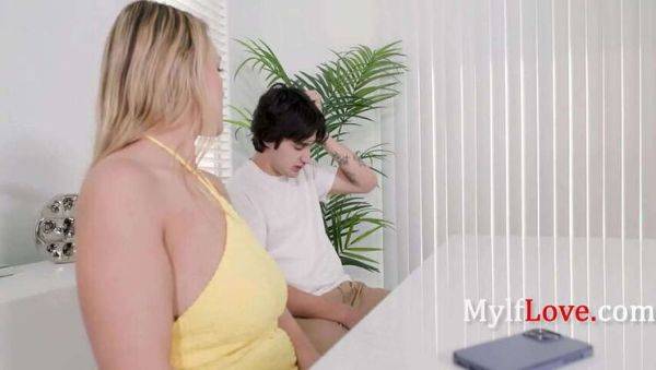 Mom to the Rescue: Hairy MILF Joslyn Jane in Tough Times - xxxfiles.com on v0d.com