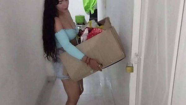 Colombian MILF Stepmom Enlists 18-Year-Old Stepson for Moving Day - Spanish Porn - xxxfiles.com - Spain - Colombia on v0d.com