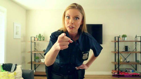 My Step Mom Is A Cop - S12:E10 - porntry.com on v0d.com