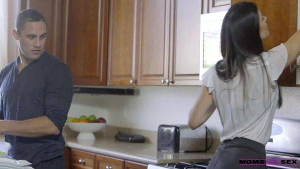 Stop Fucking My Boyfriends Mom - S5:E7 - porntry.com on v0d.com