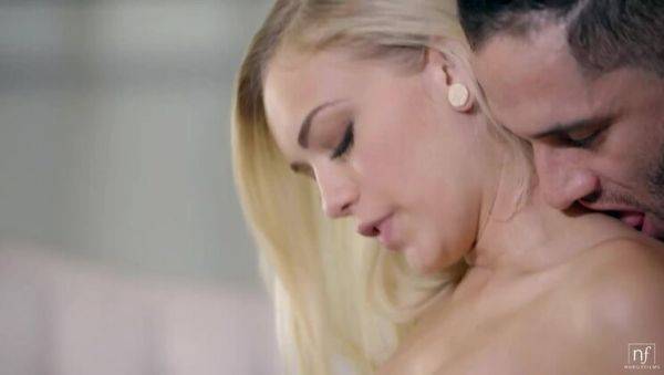 Seize The Moment - S25:E18 - porntry.com on v0d.com