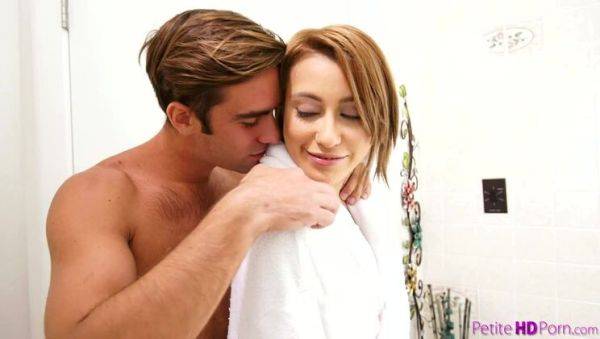 Petite Soap And Passion - S7:E7 - porntry.com on v0d.com