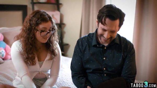 Tommy Pistol And Leana Lovings - Guy Nailing Associates Coed Stepdaughter - videohdzog.com on v0d.com