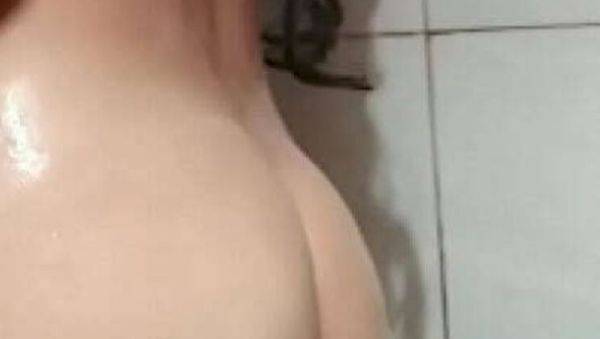 Naughty Teen Latina Neighbor Undresses and Shaves Pussy After School - Home Alone Voyeur Fetish! - veryfreeporn.com on v0d.com