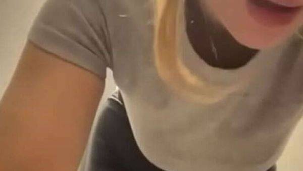 Juicy Teen Masturbates Hard in Gym with Big Booty and Natural Tits - xxxfiles.com on v0d.com