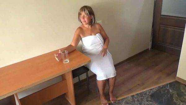 Stepmom Cheers Up with Stepson's Cock and Hardcore Anal Action - veryfreeporn.com on v0d.com