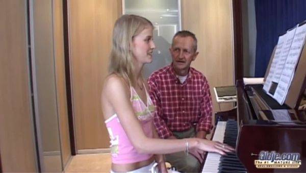 The Piano Teacher - porntry.com on v0d.com